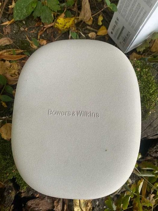 Bowers & Wilkins PX8 Tan  casti wireless