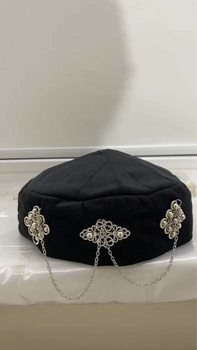 Казахский жикет и такия