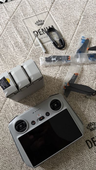 DJI Mini 3 Fly More Combo