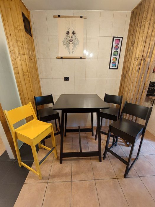 Ansamblu masa bar + 3 scaune