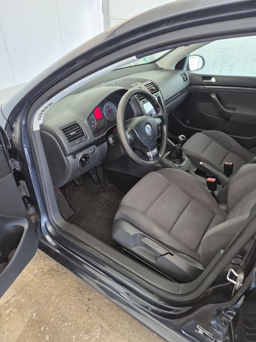 Vând volkswagen golf 5 1.4tsi(GT)177cp