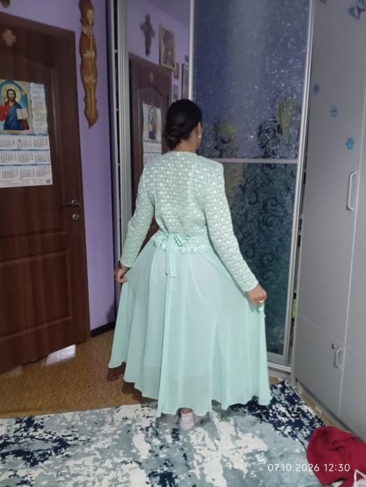 Платье салатовое