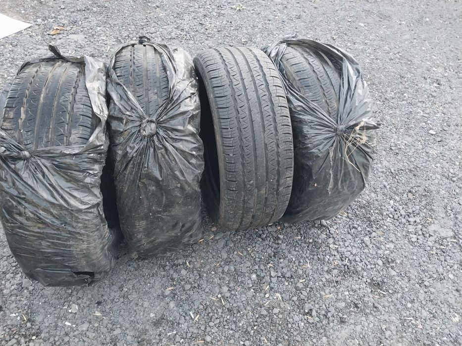 Шина для машин 285/50/20