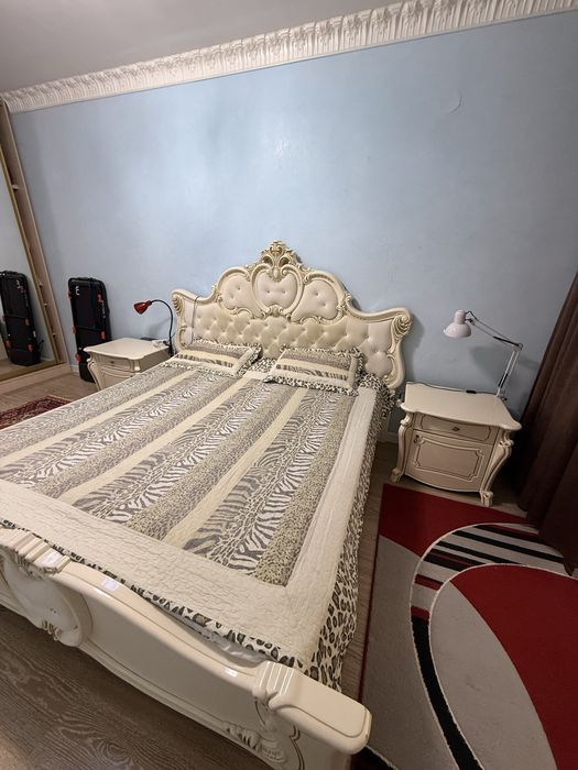 Продам спальный гарнитур