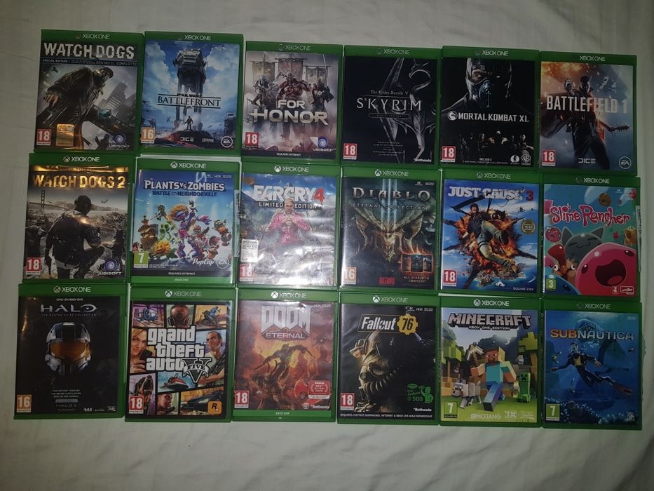 Xbox one 1 TB + 2 controllers + 16 jocuri
