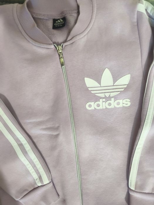 Детски екип на "Adidas"за момиче 9/10год