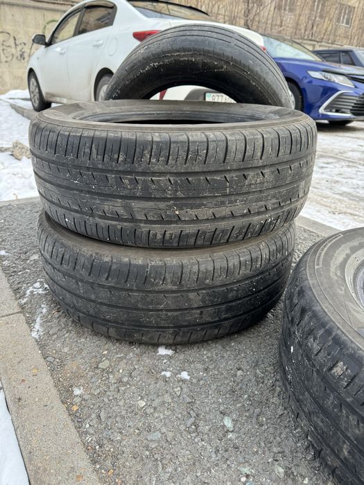 Yokohama R 215/60/16