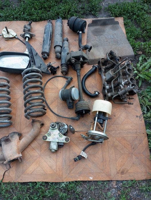 Продам запчасти .