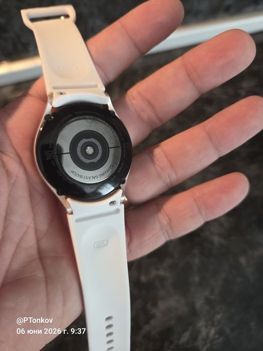 Продавам Samsung  Watch 4