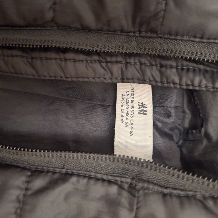 H&M , zara долнища 6-7 години и яке zara