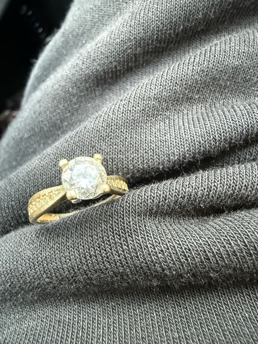 inel aut  14 k cu piatra zirconiu (2,88gr)