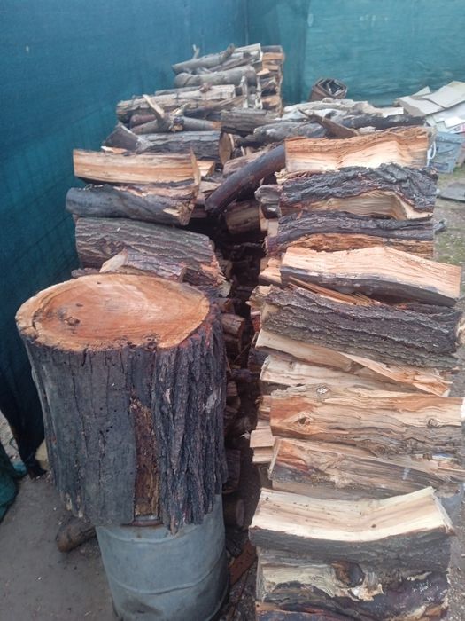 Продаю дрова выйдет около 2 ЗИЛа