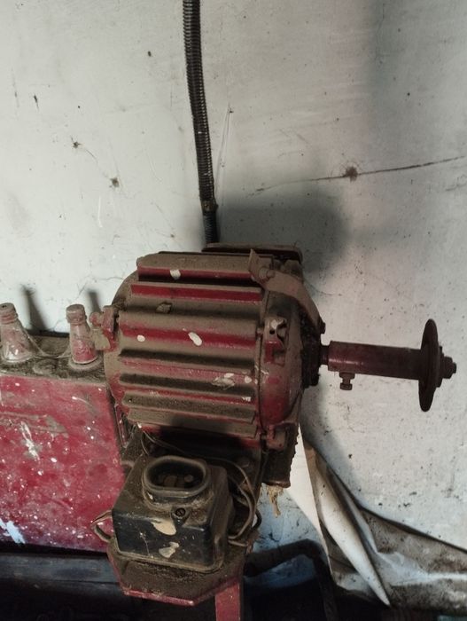 Електро матор сотилади