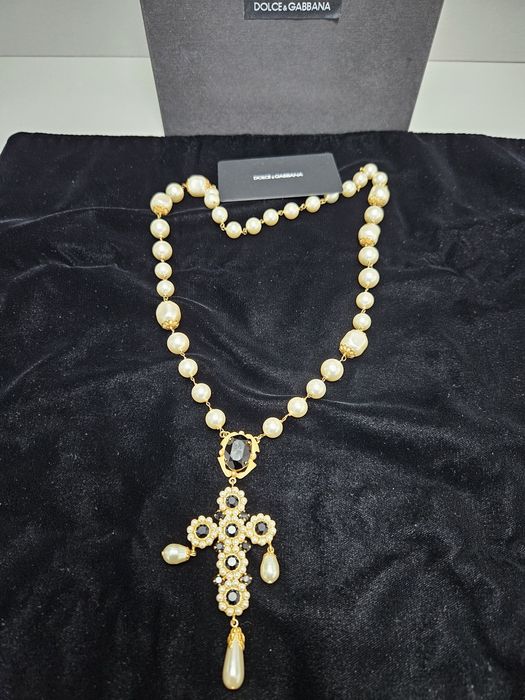 Колие на Dolce gabbana