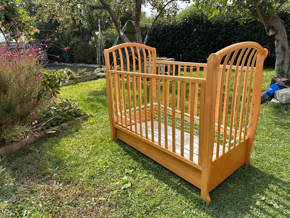 Дървена детска кошара