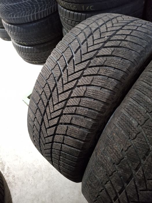 2 Anvelopele  de iarnă  m+s  255 50 r19 Bridgestone