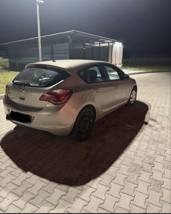 OPEL Astra 2010 — imagine 8