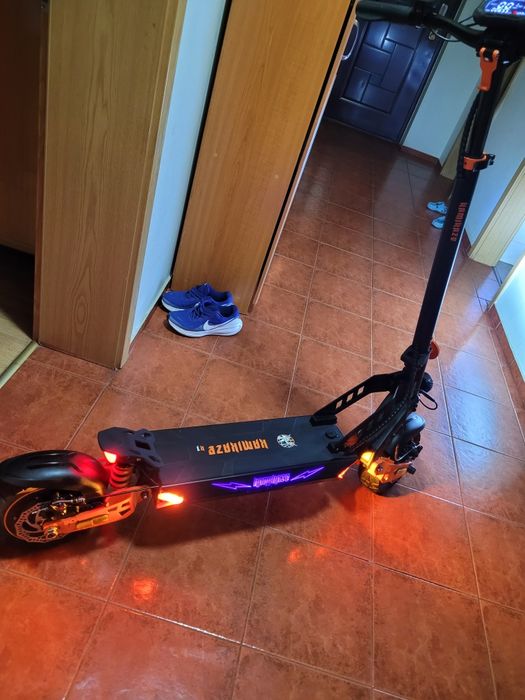 Vând schimb trotineta electrică kamikaze k1