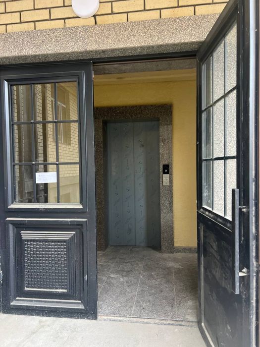 Своя квартира продою Узими уйими арзонга сотаман.