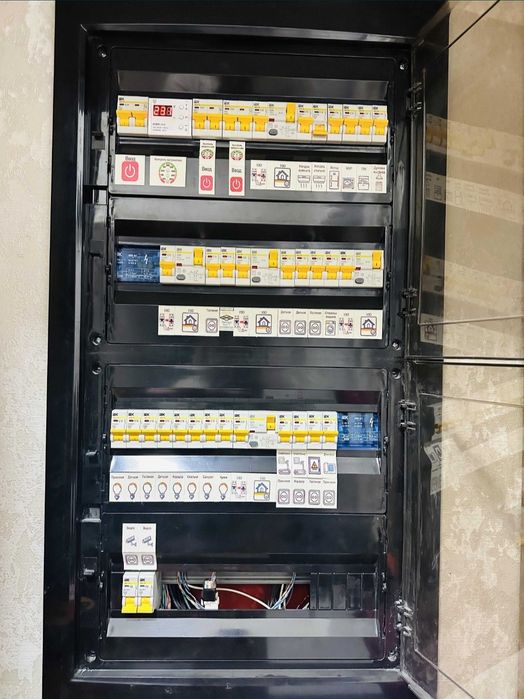 Квартира в центре 4/6/9. 96м2. Срочно Ойбек метро Ипотека возможна