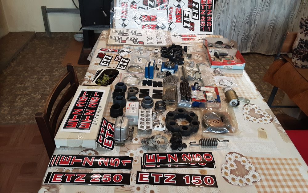 Продавам мз етз МЗ ЕТЗ mz etz MZ ETZ части