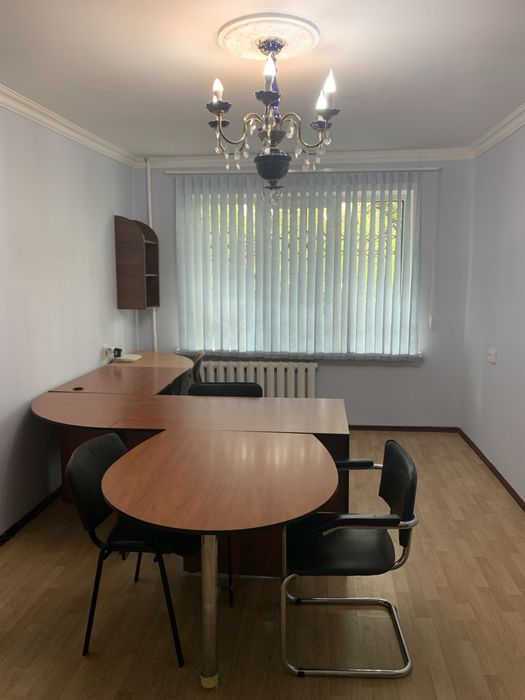 Мебель офисная б/у