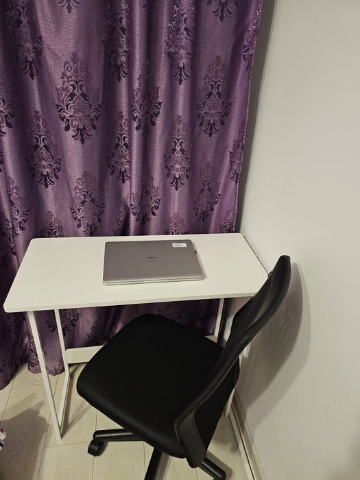 Birou masă laptop