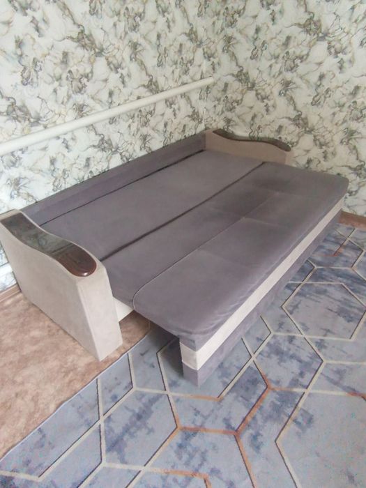 Продам продам  диван