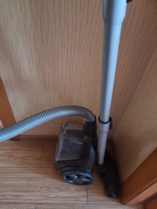 Продам пылесос Philips