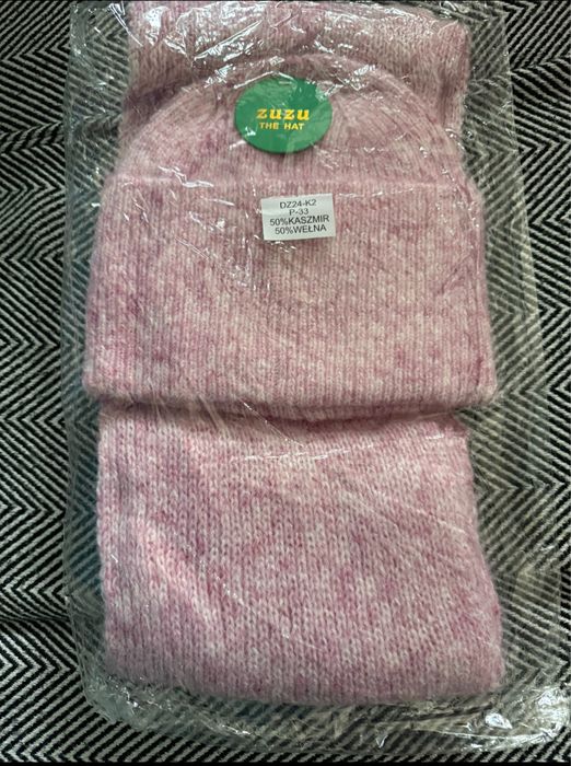 Set caciula si fular 50% casmir si 50% lana