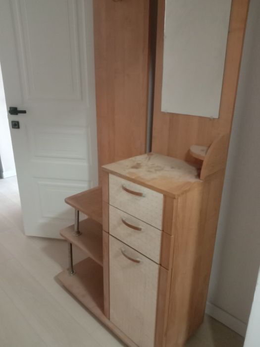 Кровать кух гарнитур прихожка