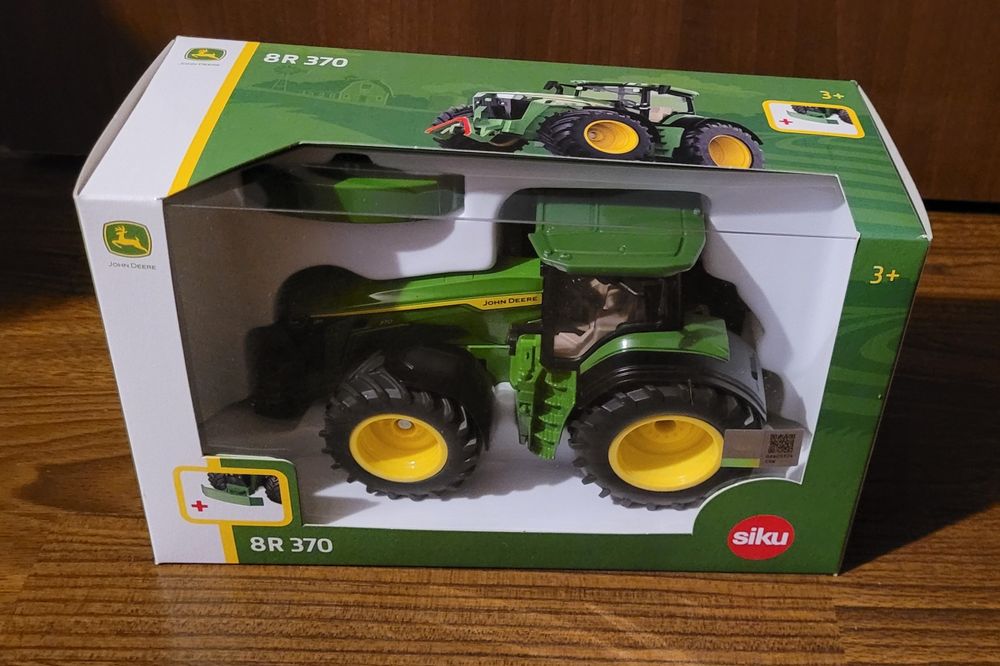 Macheta originala tractor John Deere, noua