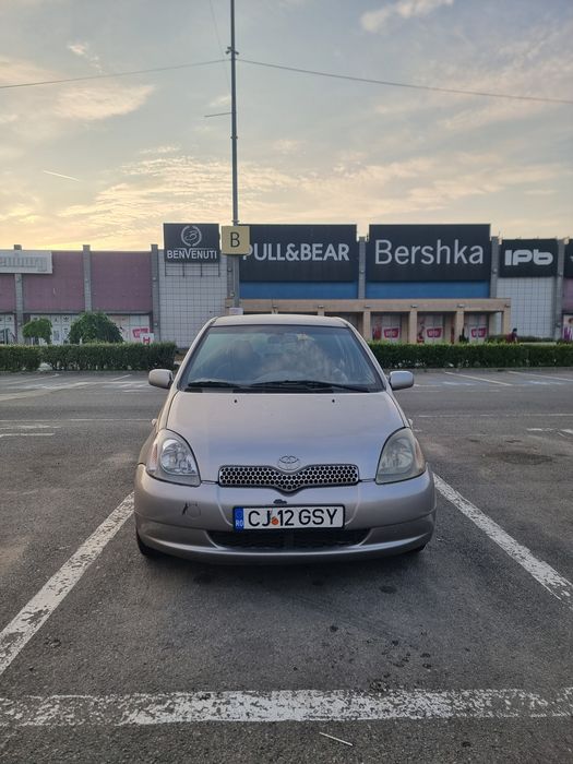 TOYOTA Yaris 2004