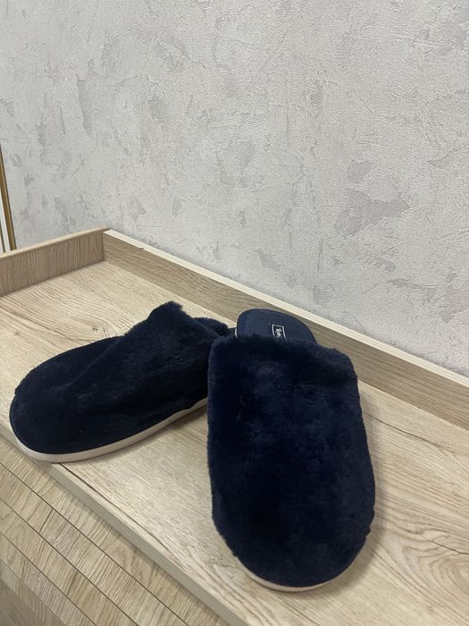 Uy uchun erkaklar poyabzali