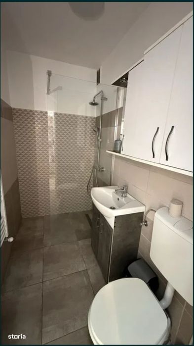Inchiriez Apartament 1 camera cu centrala, etaj 3 - Micalaca