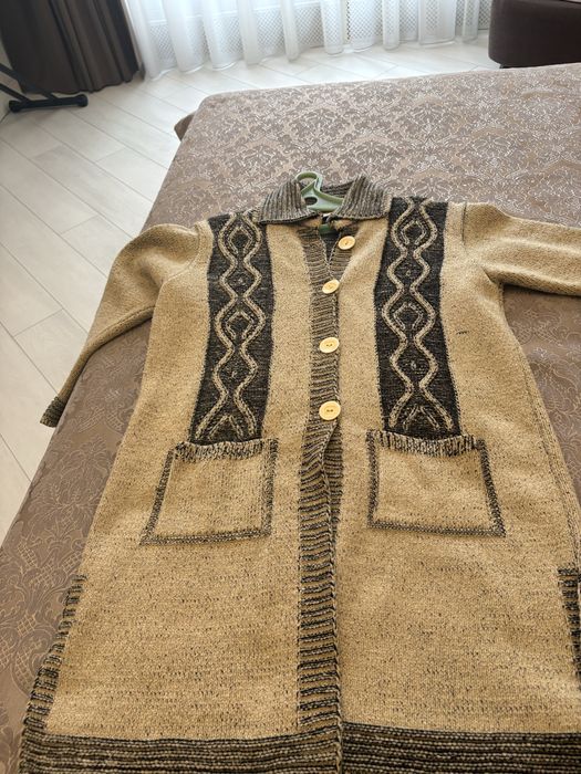 женское вязаное пальто