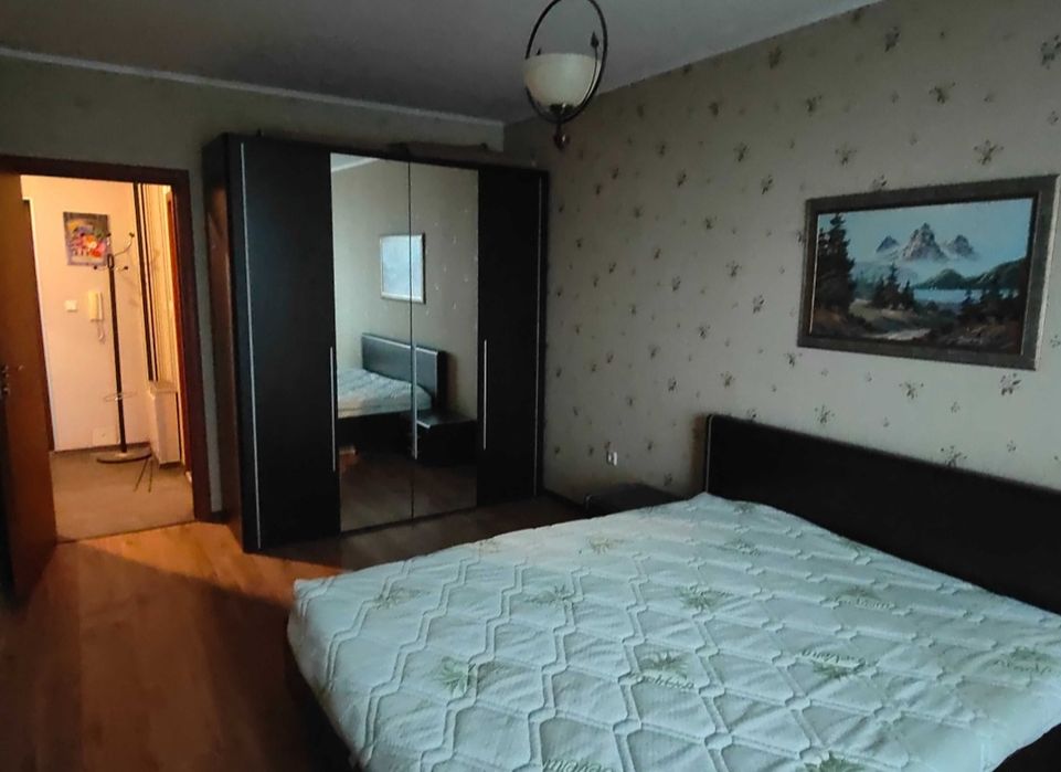 Дава се под наем Двустаен апартамент в София, Банишора - 70 кв.м за 561 € - Снимка #2