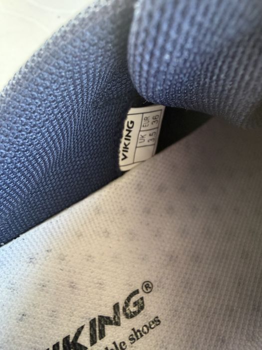 Детски тъмно сини маратонки 35 и 36 номер