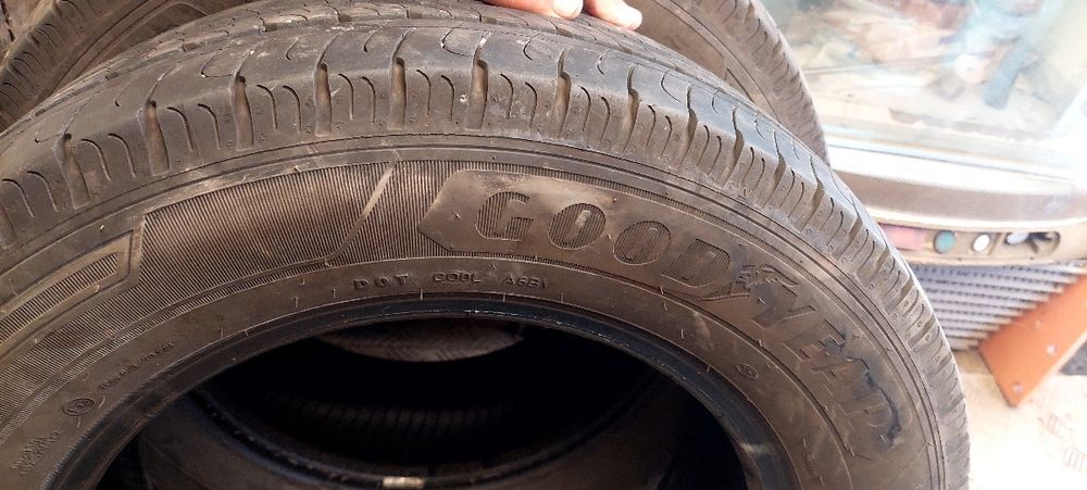 Бусови  гуми Goodyear 215/65/16C