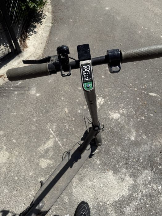Vand trotineta electrica xiaomi generatia a 2