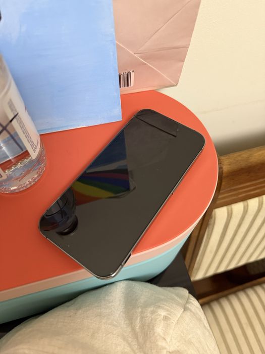 Iphone 14 pro deep purple