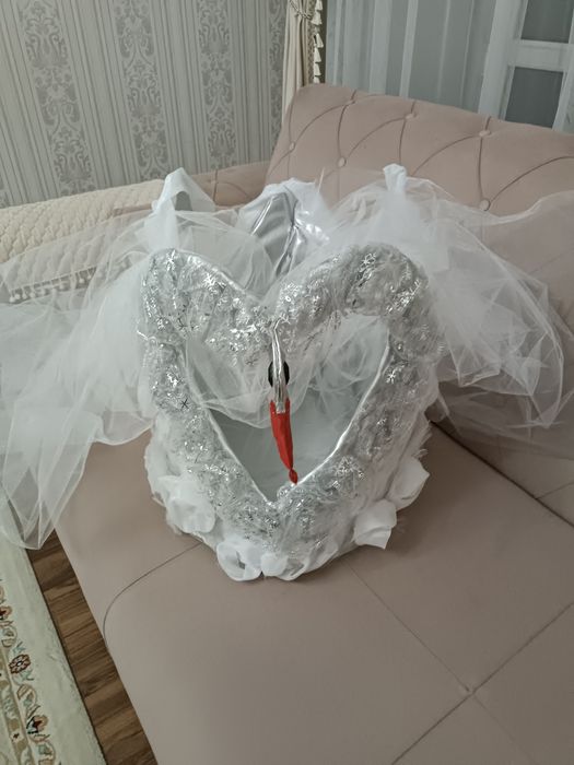 Продам  дорба - лебедь