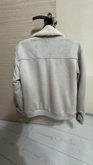 Продам утепленную куртку