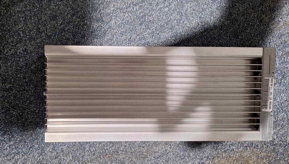 Усилвател за BMW