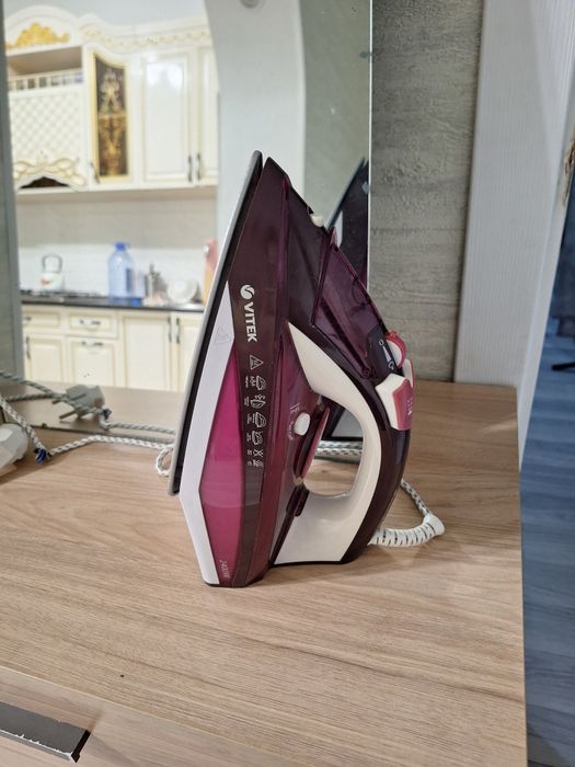 Продам утюг в хорошем состоянии