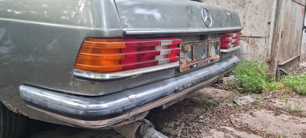 Продаю мерседес, mercedes W 123 запчасти