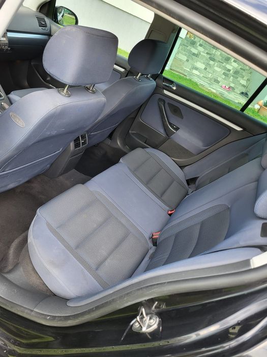 Vând golf 5 2.0 TDI 140 cai