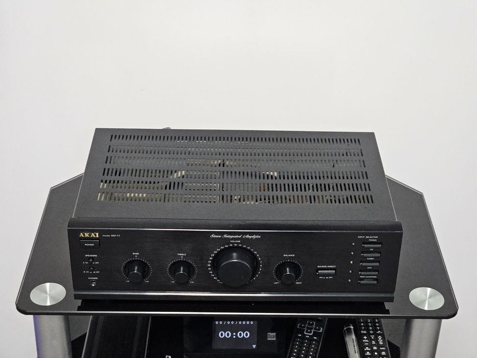 Amplificator stereo Akai AM-17