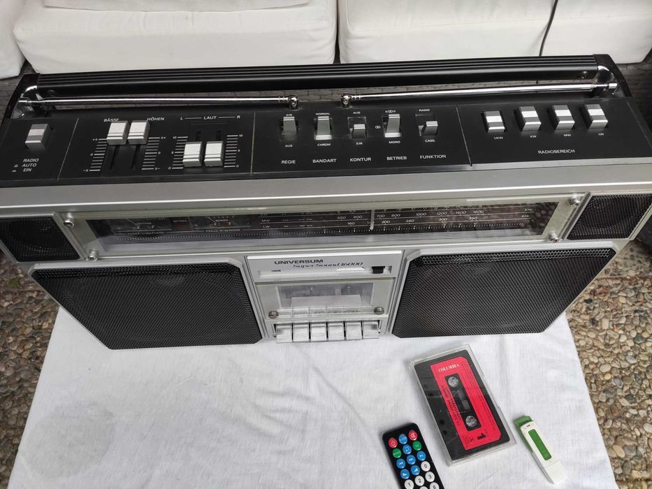 Radiocasetofon Vintage Universum Upgradat