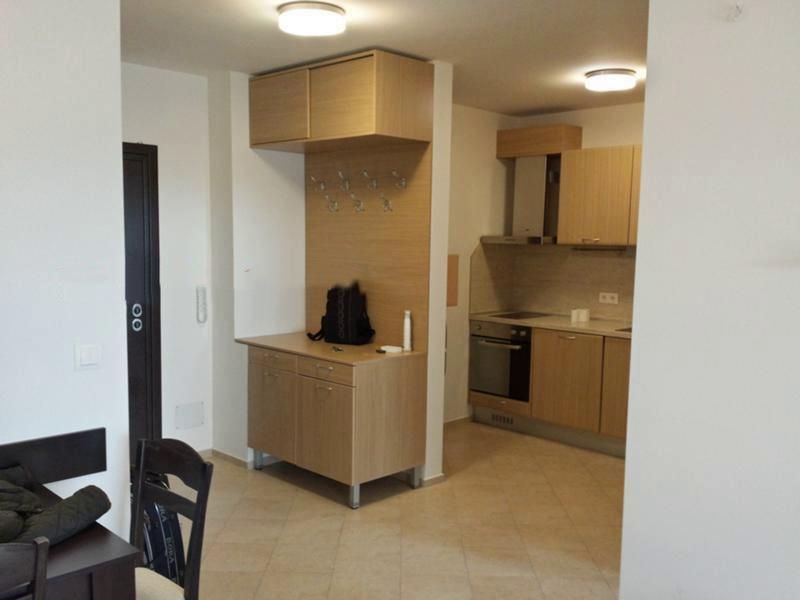 Дава се под наем Двустаен апартамент в София, Гоце Делчев - 55 кв.м за 715 € - Снимка #1